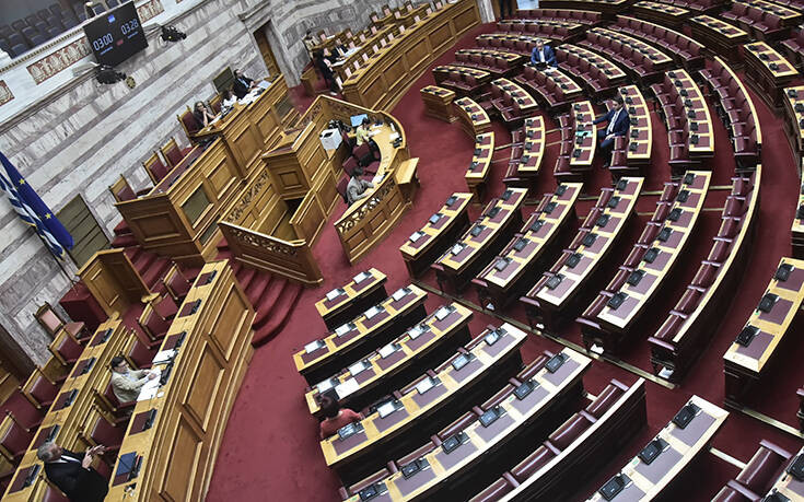 Βουλή: Υπερψηφίστηκε επί της αρχής του το νομοσχέδιο για την ιδιωτική εκπαίδευση