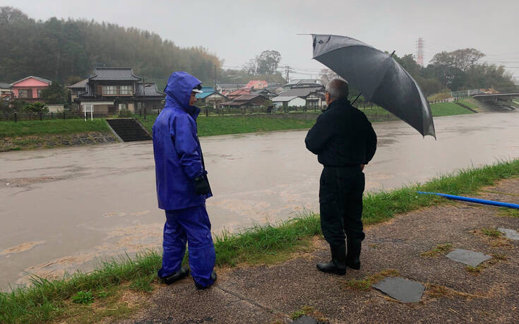Τουλάχιστον εξήντα οι νεκροί από τις πλημμύρες στην Ιαπωνία