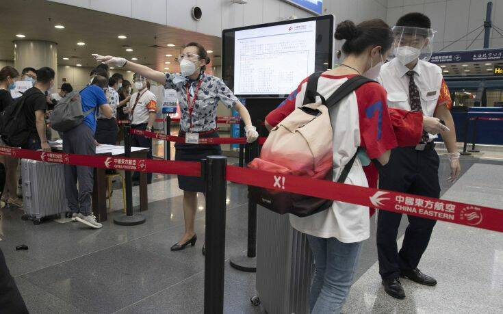 Ανέκαμψαν κατά 80% οι επιβατικές πτήσεις στην Κίνα μετά τη σαρωτική πτώση λόγω κορονοϊού