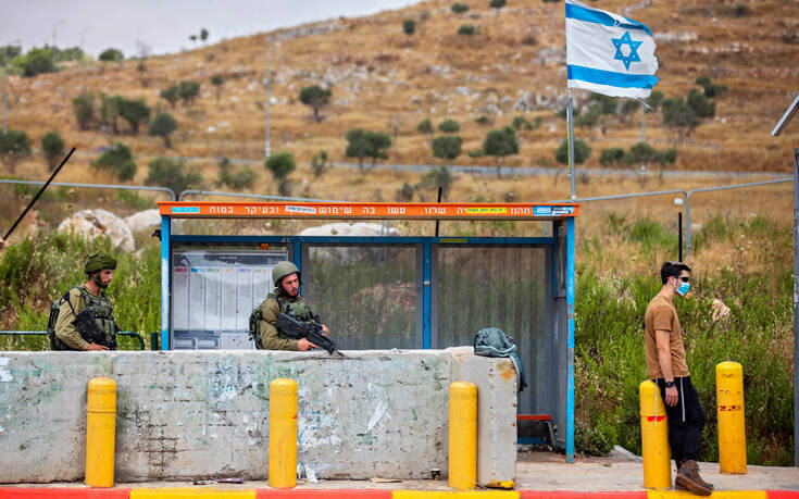 Γυναίκα στη Δυτική Όχθη οπλισμένη με μαχαίρι σκοτώθηκε από Ισραηλινό συνοριοφύλακα
