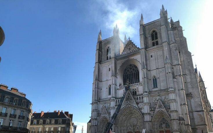Γαλλία: Έρευνα για εμπρησμό του καθεδρικού ναού της Νάντης