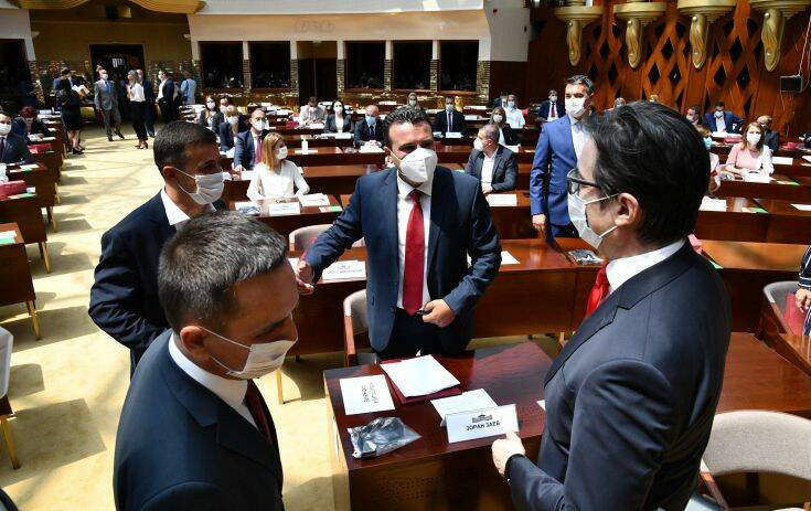 Βόρεια Μακεδονία: Συμφωνία μεταξύ Ζάεφ και Αχμέτι για τον σχηματισμό κυβέρνησης
