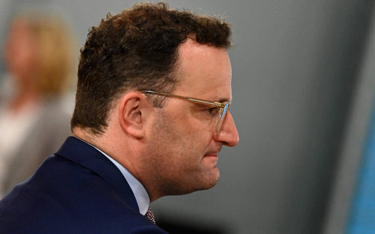 Έγκριση μεν αλλά με περιορισμούς για τους ηλικιωμένους αναμένει η Γερμανία για το εμβόλιο της AstraZeneca