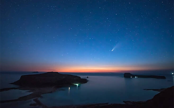 Εντυπωσιακό βίντεο: Κομήτης περνάει πάνω από τον Μπάλο στην Κίσαμο
