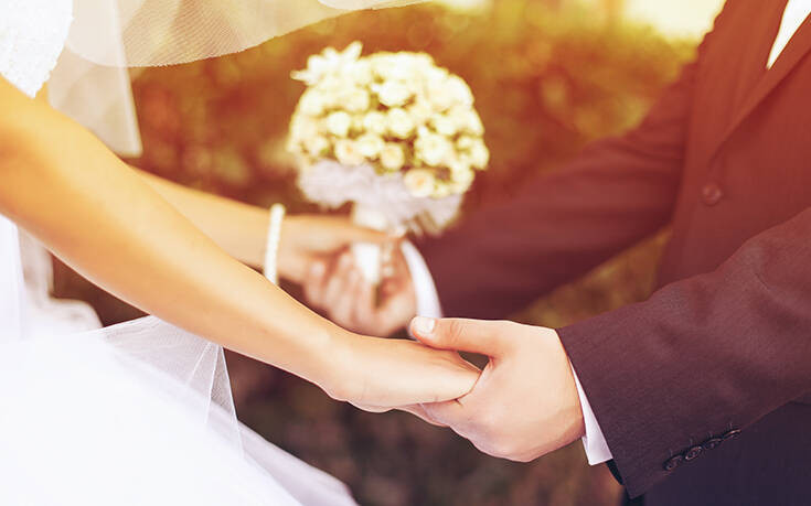 Χαμός το φετινό καλοκαίρι με τους γάμους: Δυσεύρετες οι ημερομηνίες μέχρι τον Οκτώβρη