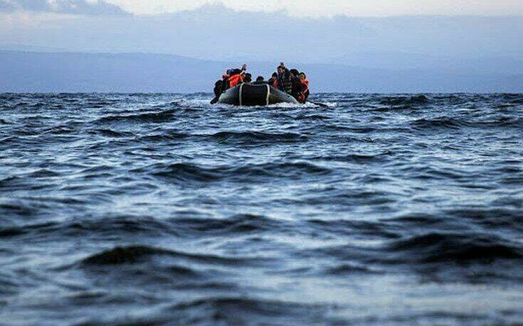 Σκάφος με 90 μετανάστες εντοπίστηκε δυτικά της Πύλου