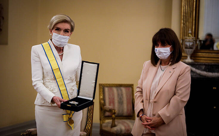 Για την προσφορά της μέσω της «Ελπίδας» βραβεύτηκε από την Πρόεδρο της Δημοκρατίας η Μαριάννα Βαρδινογιάννη
