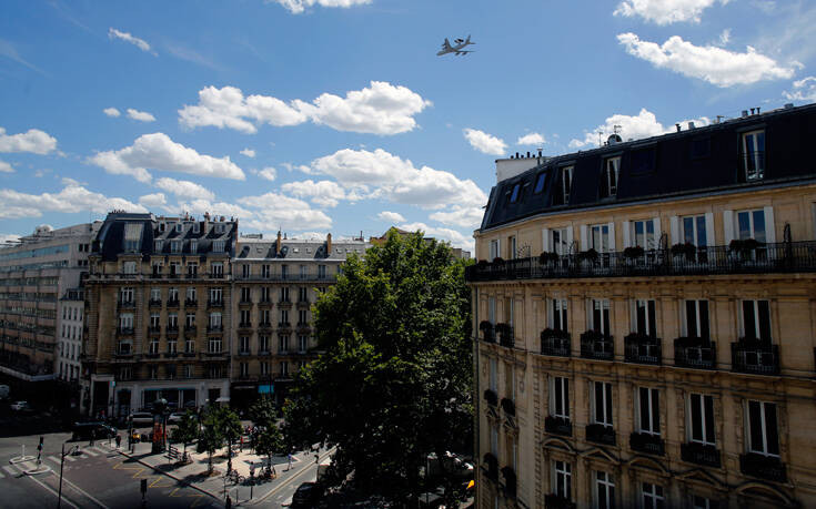 Δεν ήταν έκρηξη &#8211; Από μαχητικό αεροσκάφος ο κρότος που τρομοκράτησε το Παρίσι