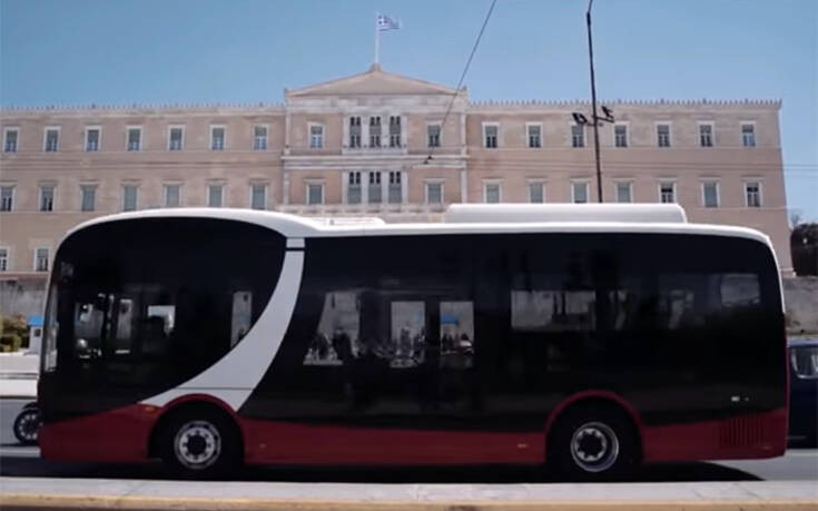 Ηλεκτρικό λεωφορείο κάνει τις πρώτες του βόλτες στους δρόμους της Αθήνας