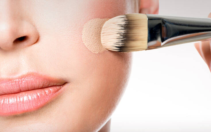 Τέσσερα λάθη που κάνετε κάθε φορά που εφαρμόζετε το make up σας