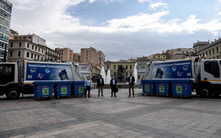 Σημαντική ενίσχυση με άλλα 27 οχήματα ανακύκλωσης στον στόλο του δήμου Αθηναίων