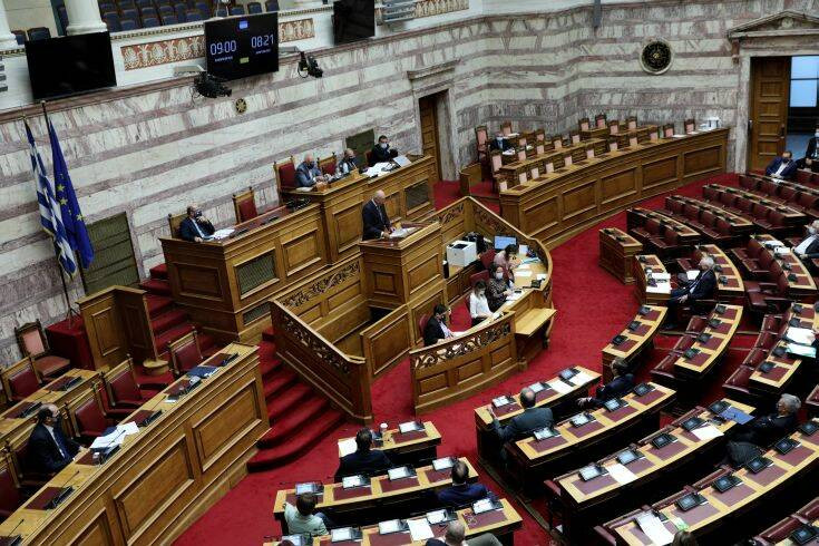 Στην τελική ευθεία η συζήτηση στη Βουλή για την πρόταση δυσπιστίας του ΣΥΡΙΖΑ κατά του Χρήστου Σταϊκούρα