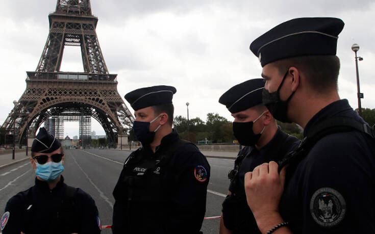 Συναγερμός στο Παρίσι: Άντρας μαχαίρωσε και σκότωσε έναν καθηγητή &#8211; Μαρτυρίες ότι φώναζε «Αλλάχου Ακμπάρ»
