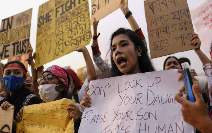 Μπαγκλαντές: Καταδικάστηκαν σε θάνατο πέντε άνδρες για τον βιασμό 15χρονης