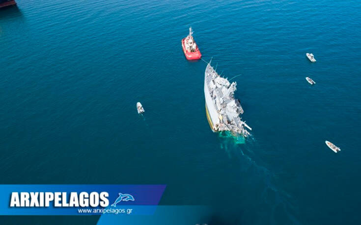 Σύγκρουση πλοίων στον Πειραιά: Εικόνες από drone με τις ζημιές στο ναρκοθηρευτικό Καλλιστώ
