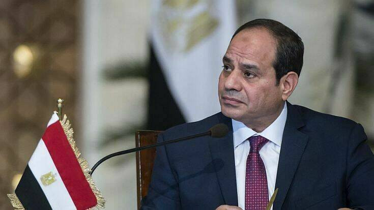 Άνδρες ασφαλείας του Αιγύπτιου προέδρου Αμπντέλ Φατάχ αλ Σίσι σάρωσαν το κεντρικό κτίριο της Βουλής