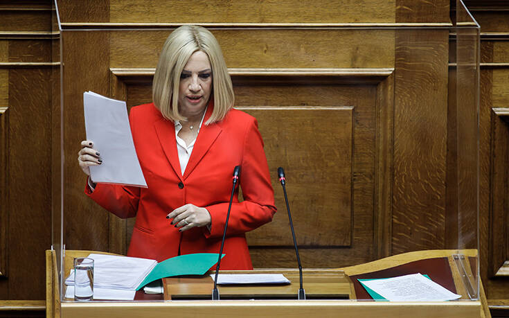 Γεννηματά: Δεν είναι δυνατόν να συνεχιστεί ο συνωστισμός στα λεωφορεία