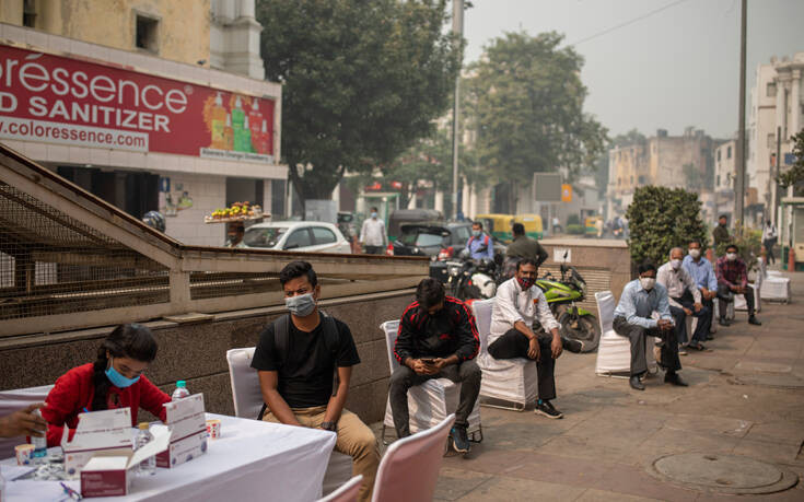Η ατμοσφαιρική ρύπανση στο Νέο Δελχί αυξάνει τον κίνδυνο για τους ασθενείς με κορονοϊό