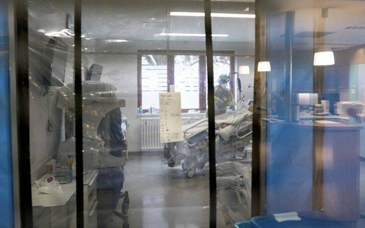 Γιατρός στη Γερμανία σκότωσε δύο ασθενείς με κορονοϊό: «Ήθελα να τους γλιτώσω από τα βάσανά τους»