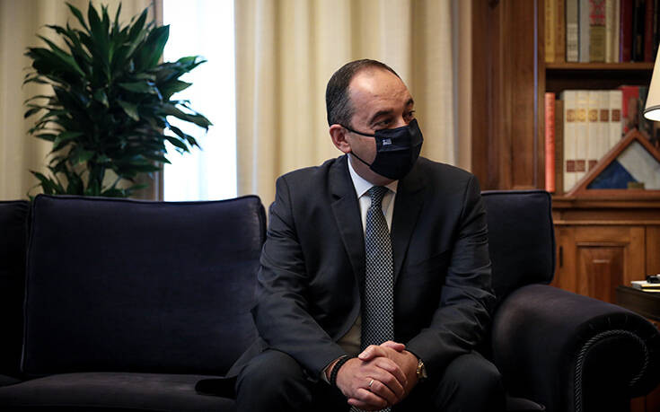 Ο Γιάννης Πλακιωτάκης υποδέχτηκε στο υπουργείο Ναυτιλίας τον νέο υφυπουργό