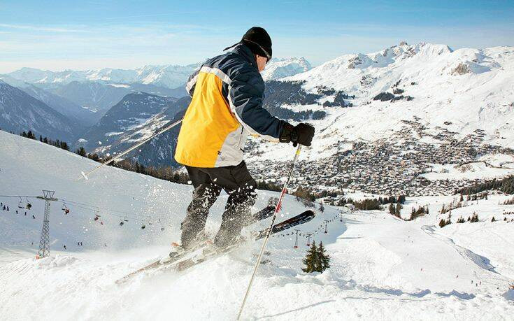 Ο Μακρόν «φοβάται» τα ταξίδια για σκι στο εξωτερικό