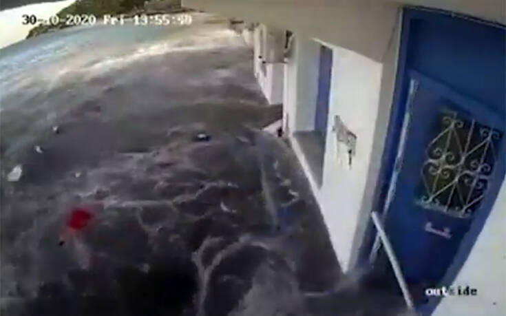 Σεισμός στη Σάμο: Συγκλονιστικό βίντεο με το τσουνάμι που χτύπησε το νησί