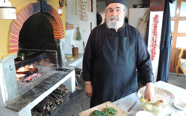 Το ERTFLIX τιμά τον Γέροντα Επιφάνιο: Οι συνταγές του αρχιμάγειρα του Αγίου Όρους έφτασαν στην πλατφόρμα