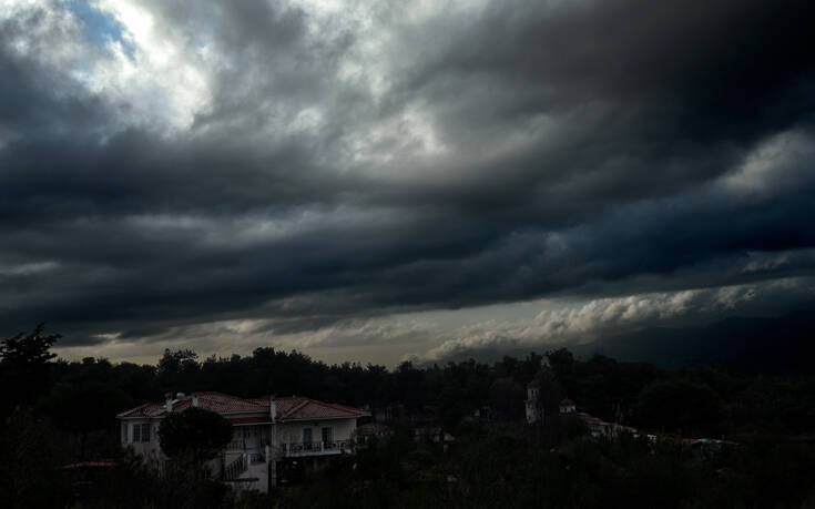 Έκτακτο δελτίο επιδείνωσης καιρού: Έρχονται βροχές και καταιγίδες με ισχυρούς ανέμους