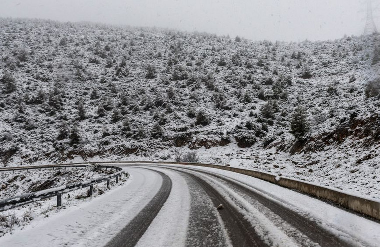 Χιονίζει σε Χαλκιδική, Σέρρες και τα ορεινά των νομών Ημαθίας, Πιερίας και Πέλλας