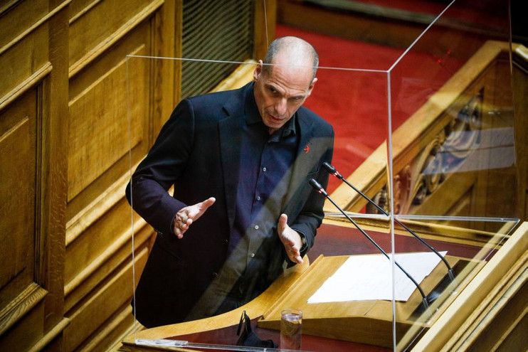 Βαρουφάκης: Είστε εκπρόσωποι κρατικοδίαιτων πλιατσικολόγων-Χτίζετε κράτος τρομοκράτη και αρπακτικού