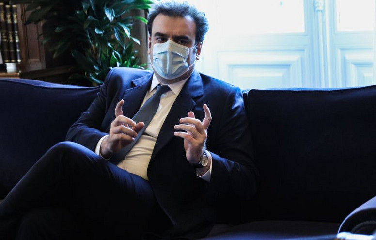 Εξετάζεται η ηλεκτρονική μεταβίβαση ακινήτων και αυτοκινήτων &#8211; Τι θα γίνει με το «χρονόμετρο» στα ψώνια