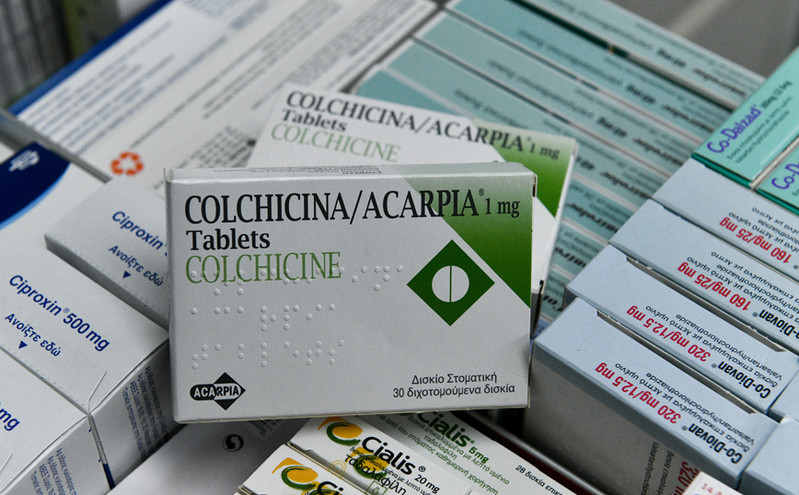 Παναγιωτακόπουλος: Η κολχικίνη δεν είναι το φάρμακο που θα μας σώσει από την COVID-19