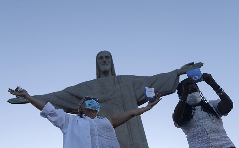 Τρεις φορές πιο μεταδοτική η μετάλλαξη του κορονοϊού που εντοπίστηκε στη Βραζιλία