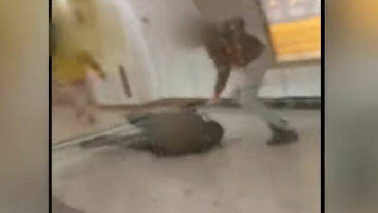 Ξυλοδαρμός στο μετρό: Συνελήφθησαν δύο ανήλικα αδέρφια – Η εμπλοκή ειδικού φρουρού στην υπόθεση