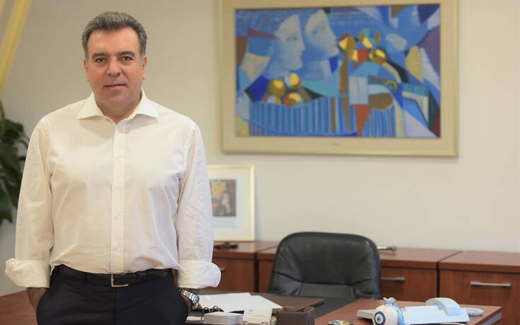 Μάνος Κόνσολας: Εξελέγη ομόφωνα και παμψηφεί καθηγητής στο Πανεπιστήμιο Αιγαίου