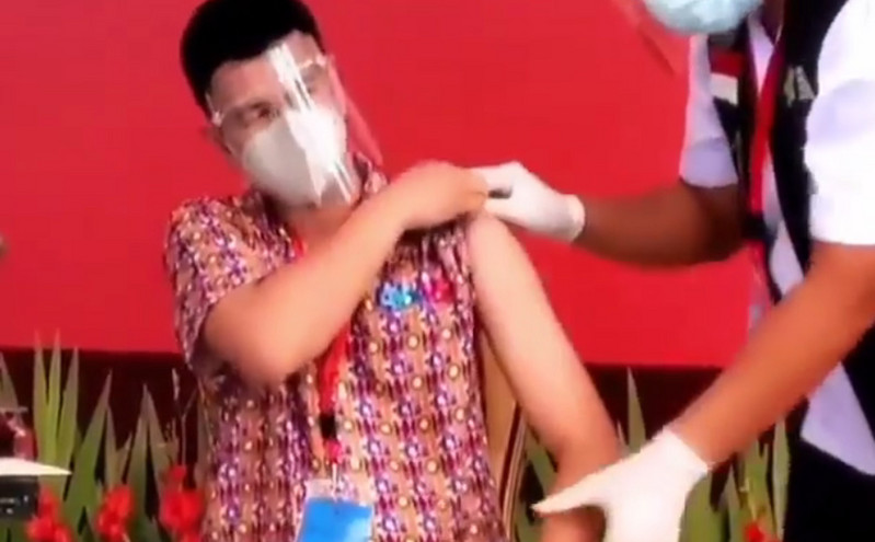 Κορονοϊός: Στην Ινδονησία εμβολιάζονται πρώτοι οι… influencers του Instagram