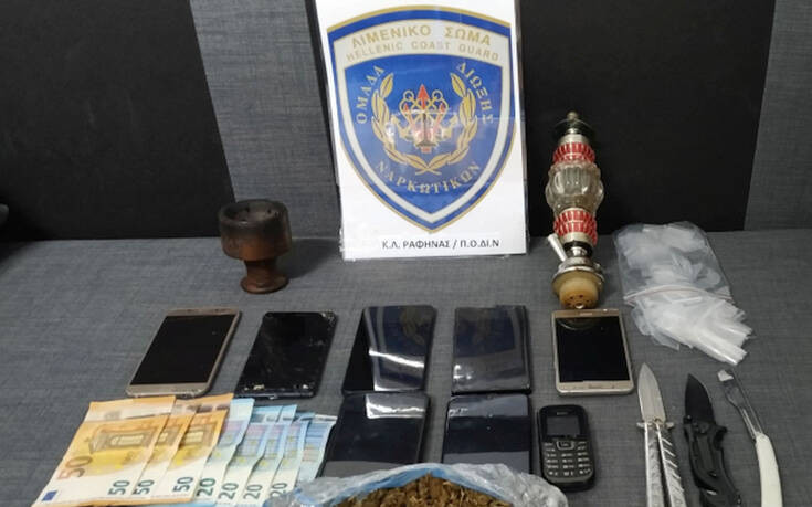 Πέντε συλλήψεις στα Κάτω Πατήσια για ναρκωτικά και όπλα &#8211; Δύο 19χρονοι μεταξύ των συλληφθέντων