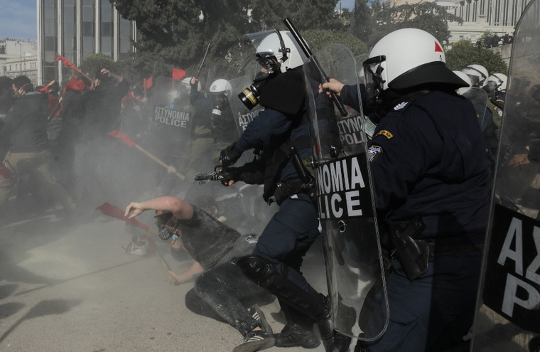 Καταγγελία για αστυνομική βία σε φωτορεπόρτερ στο πανεκπαιδευτικό συλλαλητήριο