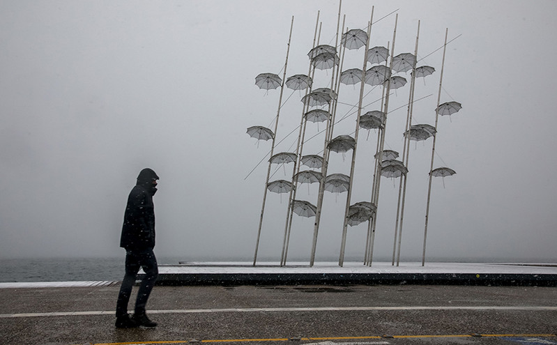 Θεσσαλονίκη: Πέπλο ομίχλης στην πόλη &#8211; Χωρίς προβλήματα οι πτήσεις στο αεροδρόμιο