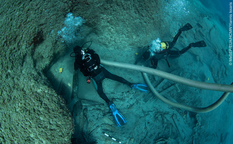 Ναυάγιο Μέντωρ: Εντυπωσιάζουν οι εικόνες από την υποβρύχια έρευνα στα Κύθηρα