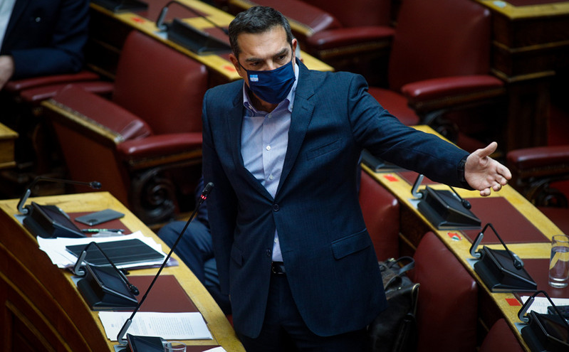Τσίπρας στη Βουλή: Να ανασταλεί η ψήφιση του νομοσχεδίου για την εκπαίδευση και να έρθει όταν θα περάσει η πανδημία