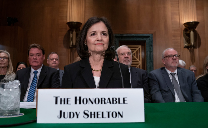 Ο Μπάιντεν απέσυρε την υποψηφιότητα της Τζούντι Σέλτον για την Ομοσπονδιακή Τράπεζα