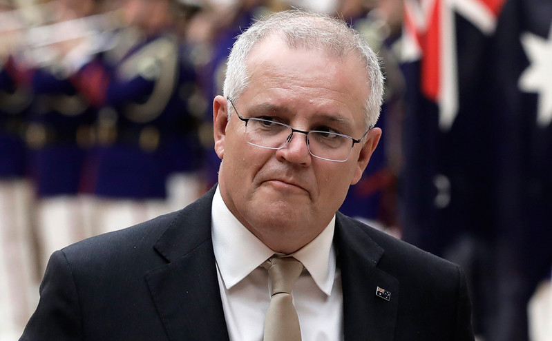Συγκλονίζεται από κατηγορίες για βιασμό το κοινοβούλιο της Αυστραλίας – Ζητά συγγνώμη ο πρωθυπουργός Μόρισον
