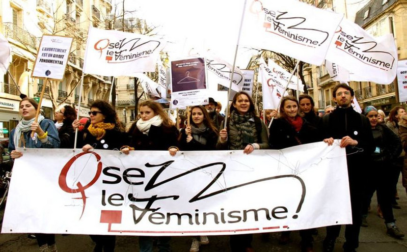 Φεμινιστική απεργία στη Γαλλία τη Δευτέρα