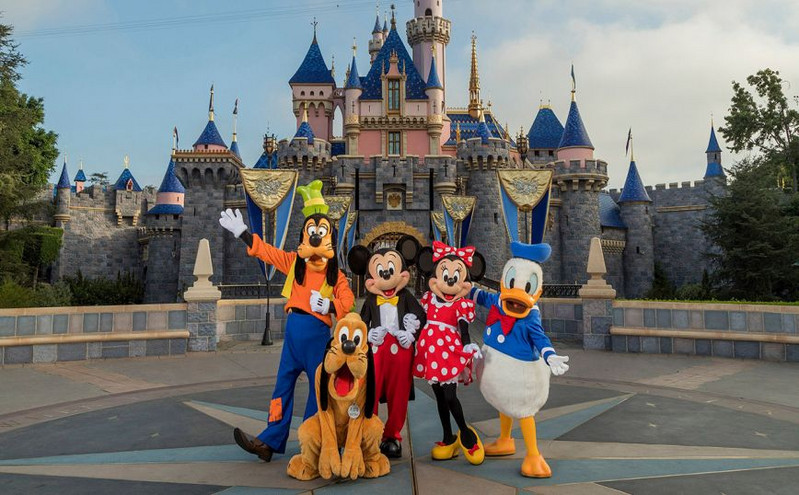 Η Disneyland στην Καλιφόρνια ετοιμάζεται να υποδεχθεί και πάλι μικρούς και μεγάλους
