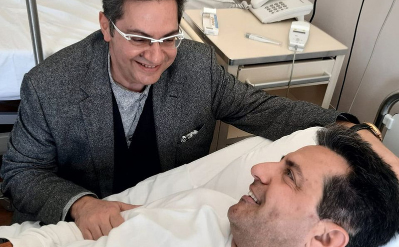 Κωνσταντίνος Αγγελίδης: Η φωτογραφία από το νοσοκομείο πριν το κρίσιμο χειρουργείο στο κεφάλι