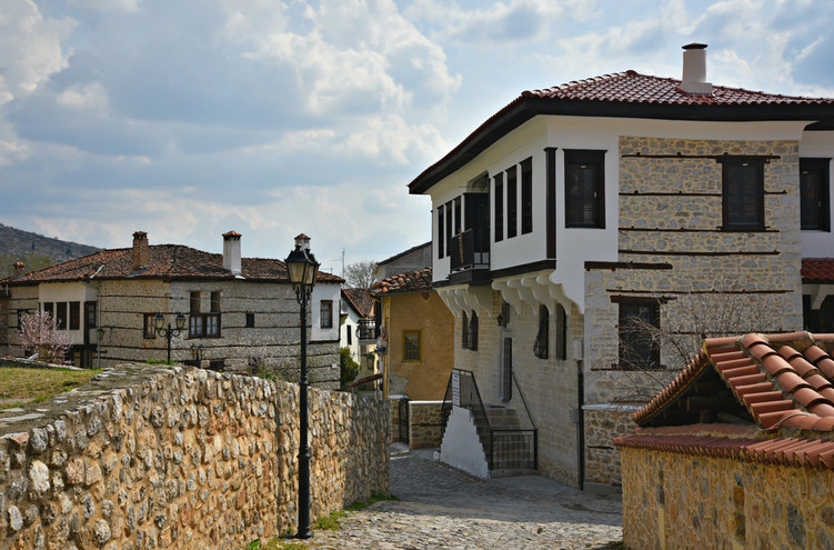 Ντολτσό, η παραμυθένια παλιά πόλη της Καστοριάς