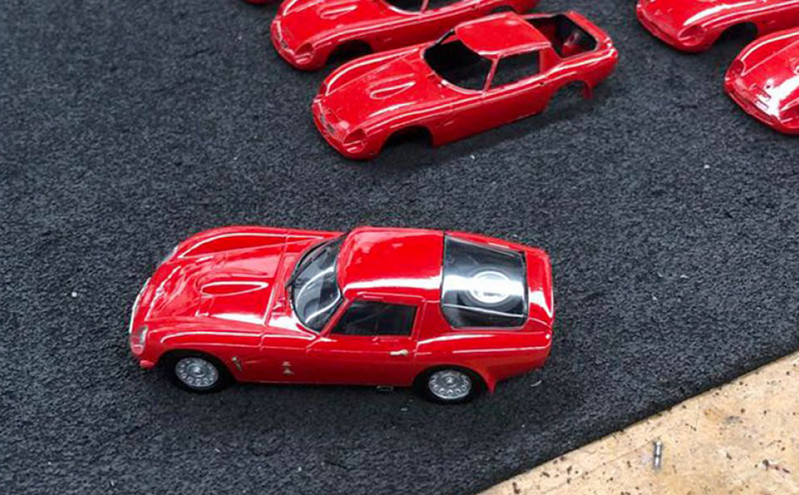 Χειροποίητες σπάνιες Alfa Romeo: Μια συλλεκτική σειρά από ονειρικά μοντέλα