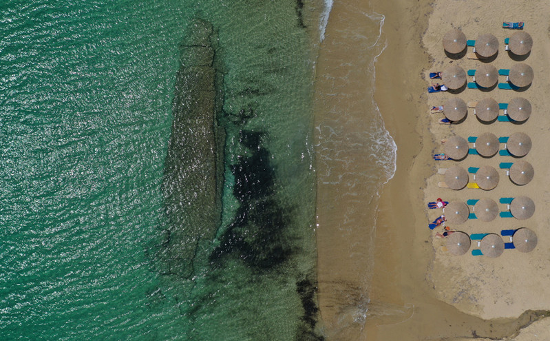 Το Lonely Planet αποθεώνει τις 12 καλύτερες παραλίες της Ελλάδας για το 2021