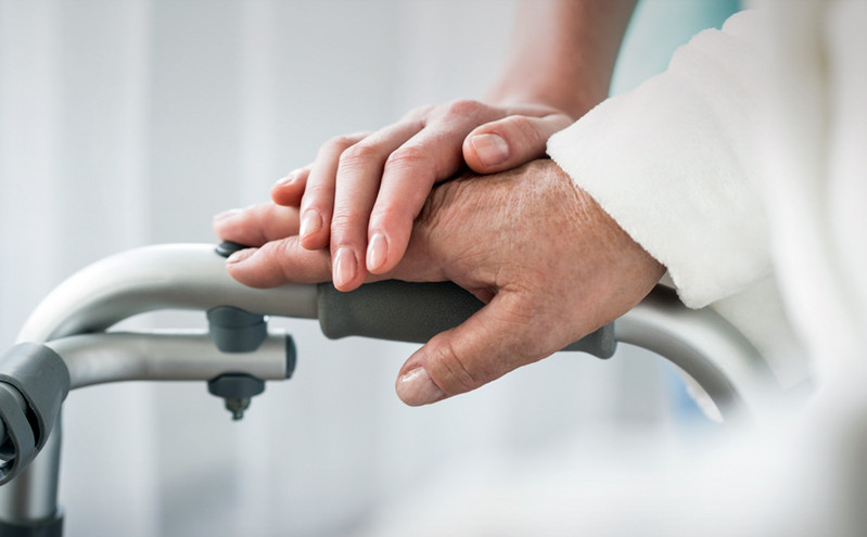 Νέες καταγγελίες για το γηροκομείο στα Χανιά: «Είδα ότι έπαιρνε ψυχοφάρμακα», λέει συγγενής ηλικιωμένης